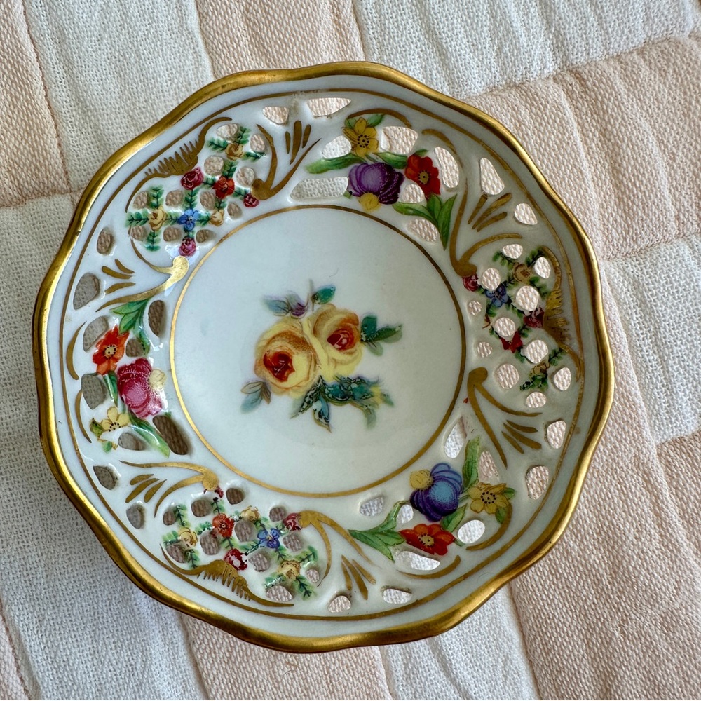 Schumann Bavaria “Chateau” Teeny Tiny Floral‎ Porcelain Plate with Gold Trim